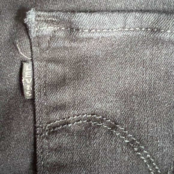 Levi’s 724 High Rise Straight Crop Jeans - Picture 6 of 7
